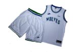Uniforme Baloncesto De Los Wolves