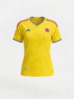 Camiseta Colombia Bordada Amarilla Cuello V ó Redondo - Imagen 2